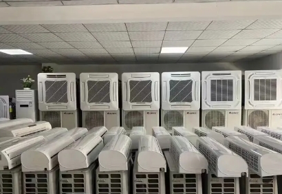 常年出售回收中央空调，吸顶机风管机多联机，包送货安装